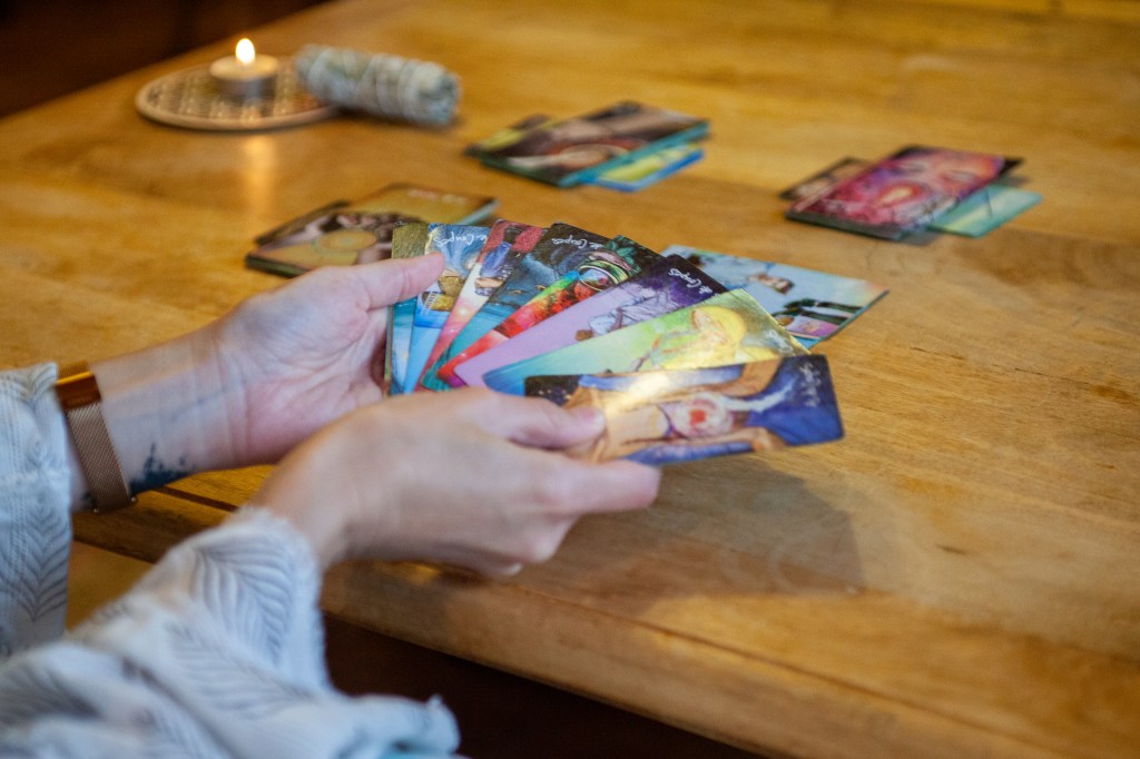 A propos mon histoire tarot des 4 mondes A propos mon histoire tarot des 4 mondes